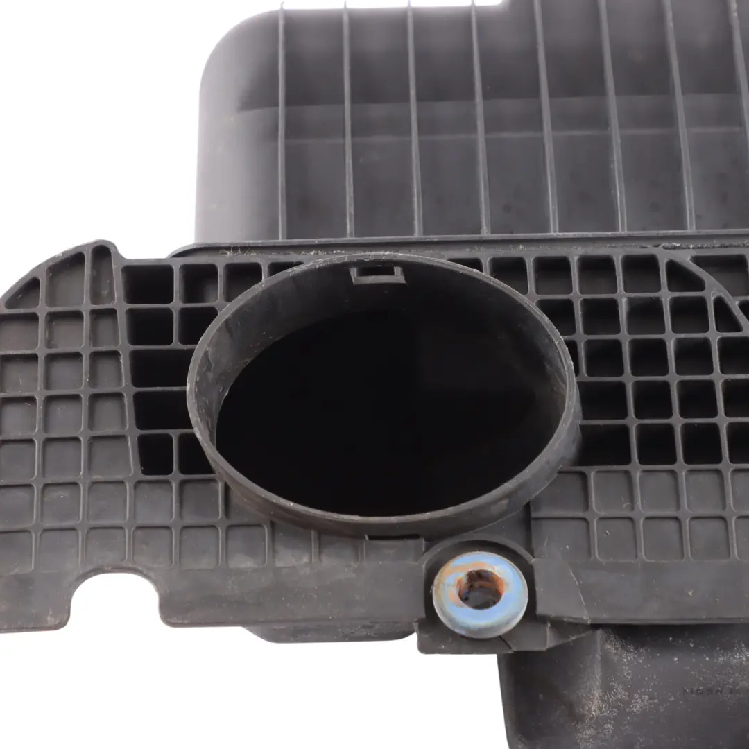 Boîtier Filtre Air Unité Admission Air Essence pour Porsche Boxster 986 à propos du numéro de pièce 99611002110 Porsche Boxster 986 Boîtier Filtre Air Unité Admission Air Essence - SKU 99611002110 - Numéro de pièce 99611002110