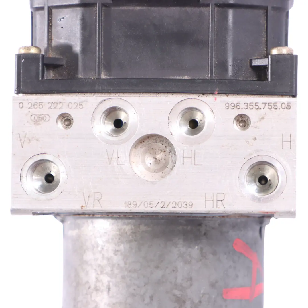 ABS Pompa Freno Modulo Idraulico 99635575505 per Porsche Boxster 986 con numero di parte 99635595504 Porsche Boxster 986 ABS Pompa Freno Modulo Idraulico 99635575505 - SKU 99635595504 - Numero di parte 99635595504