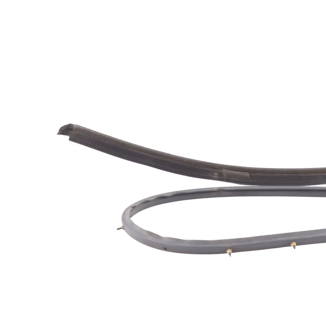 Window Outer Seal Gasket Right O/S Door to Porsche Boxster 986 with Part number 99653708607 Porsche Boxster 986 Window Outer Seal Gasket Right O/S Door - SKU 99653708607 - Part number 99653708607