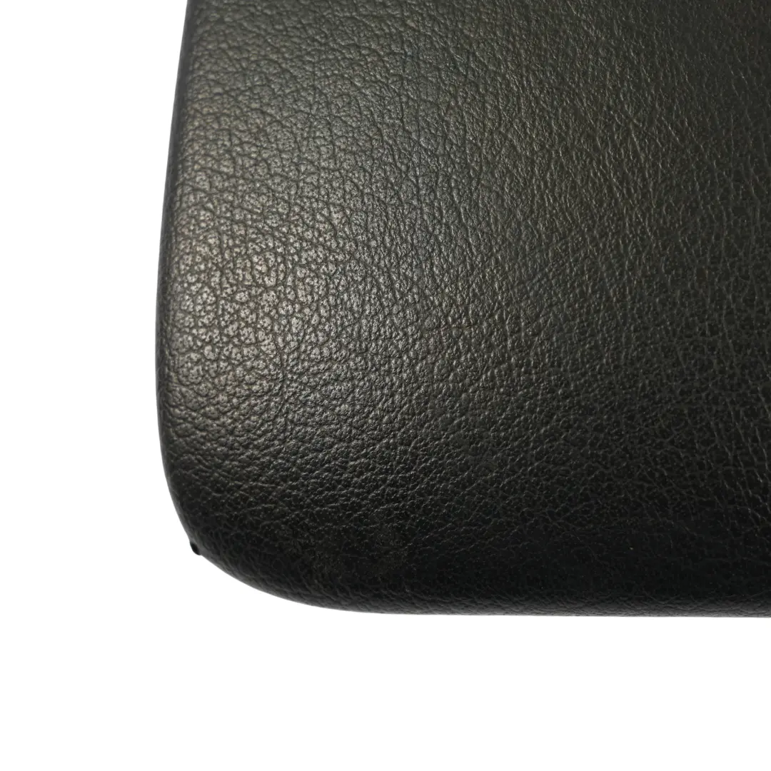 Osłona Konsoli Środkowej Lewa Skóra Czarna do Porsche Boxster 986 o numerze 99655209106 Porsche Boxster 986 Osłona Konsoli Środkowej Lewa Skóra Czarna - SKU 99655209106 - Numer Części 99655209106