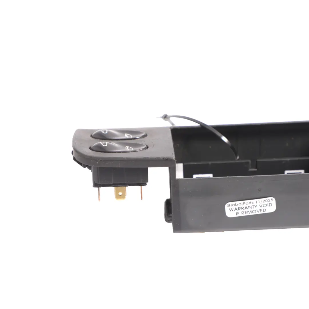 Mittelkonsole Aschenbecher Verkleidung Abdeckung für Porsche Boxster 986 mit Teilenummer 99655209502 Porsche Boxster 986 Mittelkonsole Aschenbecher Verkleidung Abdeckung - SKU 99655209502 - Teilenummer 99655209502