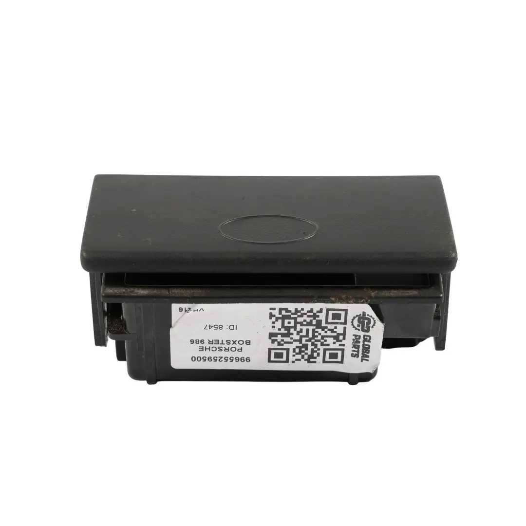 Console Centrale Inserto Posacenere Anteriore per Porsche Boxster 986 con numero di parte 99655259500 Porsche Boxster 986 Console Centrale Inserto Posacenere Anteriore - SKU 99655259500 - Numero di parte 99655259500