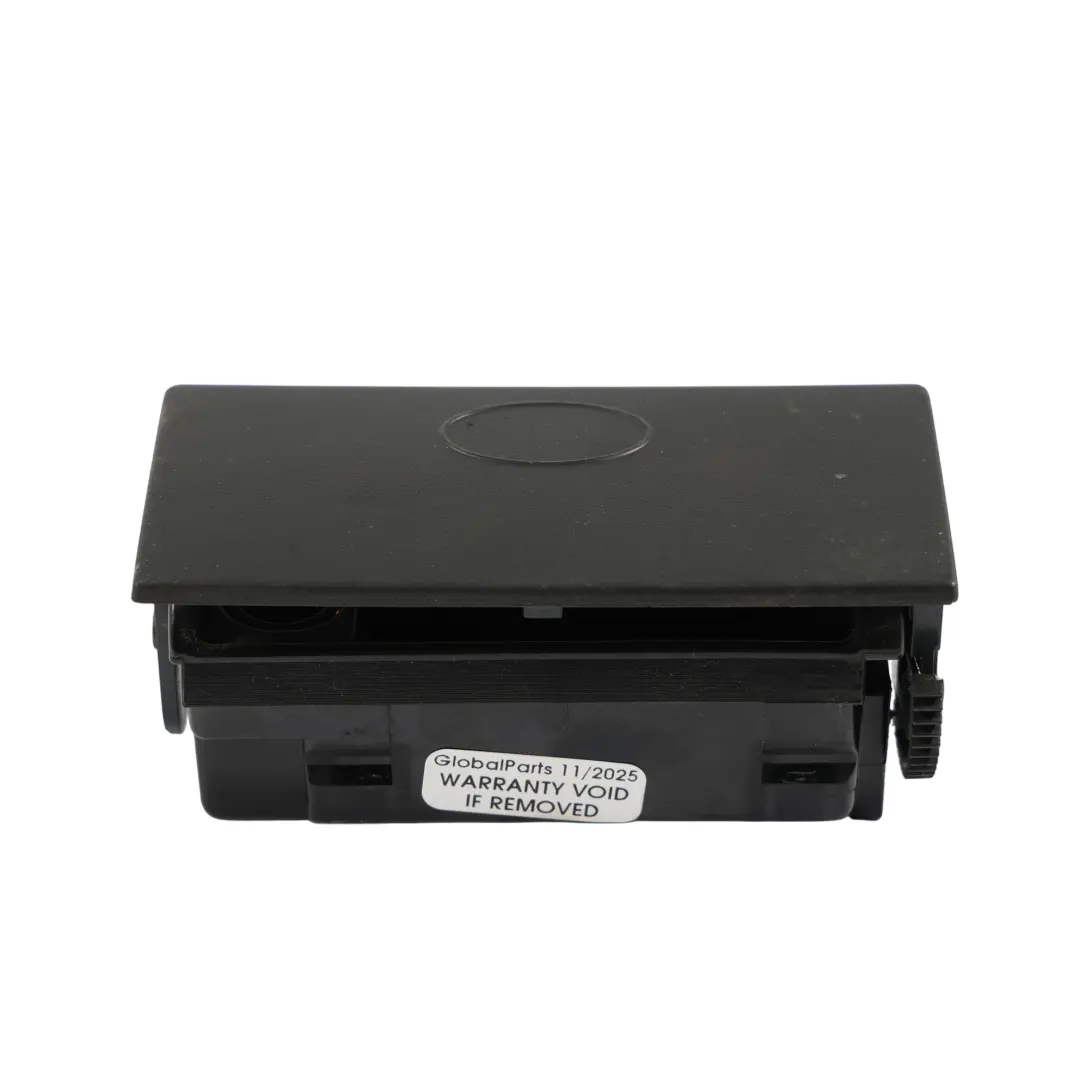 Console Centrale Inserto Posacenere Anteriore per Porsche Boxster 986 con numero di parte 99655259500 Porsche Boxster 986 Console Centrale Inserto Posacenere Anteriore - SKU 99655259500 - Numero di parte 99655259500