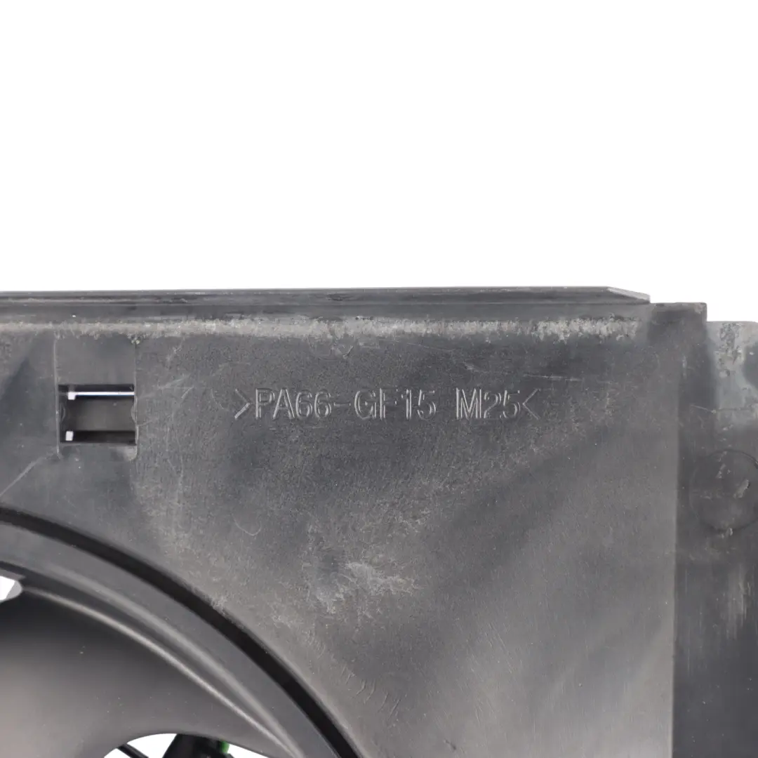 Kühlerlüfter Motor Kühlung Bosch 2.7 Benziner für Porsche Boxster 986 mit Teilenummer 99662403502 Porsche Boxster 986 Kühlerlüfter Motor Kühlung Bosch 2.7 Benziner - SKU 99662403502 - Teilenummer 99662403502