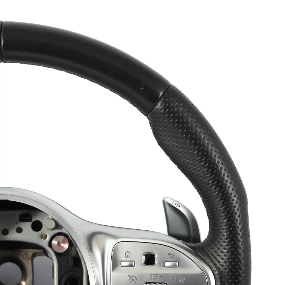 Mercedes W177 AMG Volant cuir noir avec palettes changement vitesse - SKU A0004608413 - Numéro de pièce A0004608413