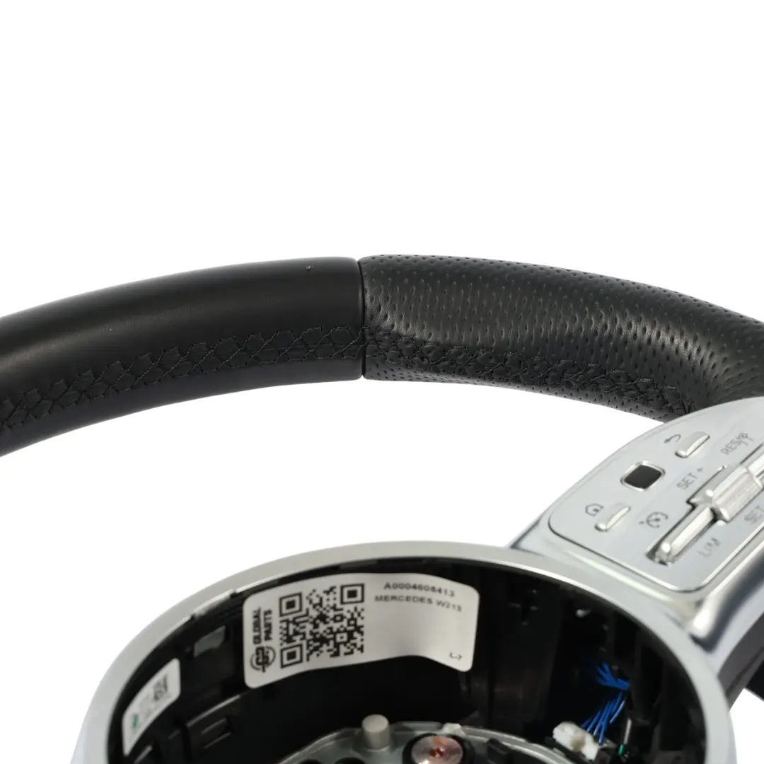 Volant cuir noir avec palettes changement vitesse pour Mercedes W177 AMG à propos du numéro de pièce A0004608413 Mercedes W177 AMG Volant cuir noir avec palettes changement vitesse - SKU A0004608413 - Numéro de pièce A0004608413