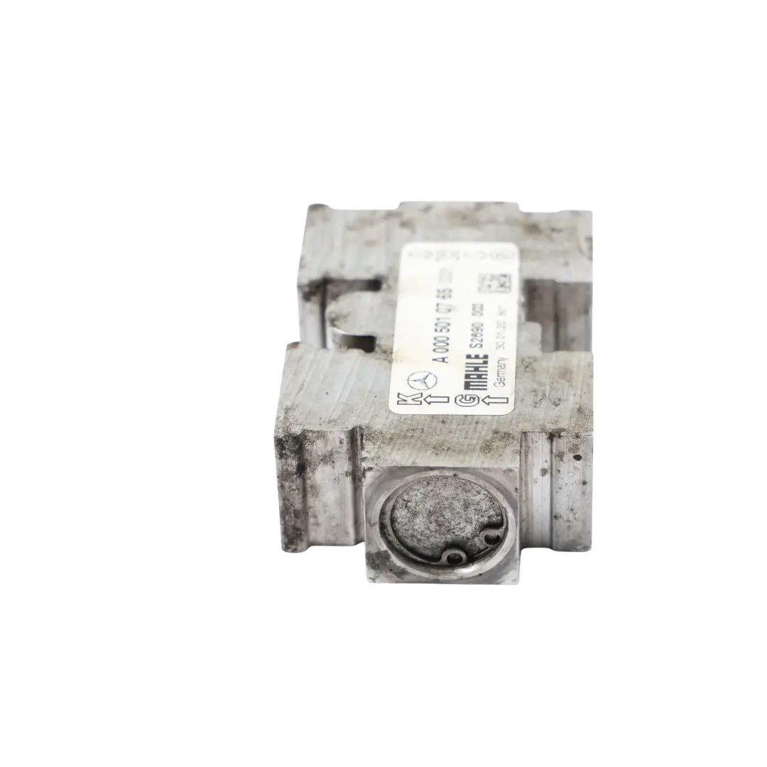 W207 W211 Termostato Radiatore Olio Radiatore per Mercedes W164 W204 con numero di parte A0005010765 Mercedes W164 W204 W207 W211 Termostato Radiatore Olio Radiatore - SKU A0005010765-2 - Numero di parte A0005010765