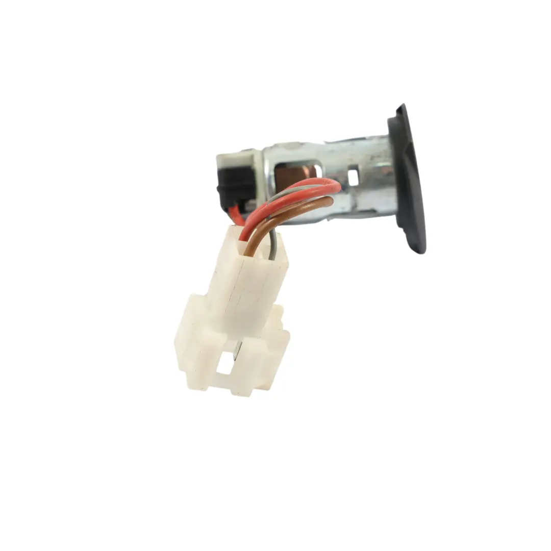 Zubehör Steckdose für Mercedes W204 C207 W212 12V mit Teilenummer A0008204951 Mercedes W204 C207 W212 12V Zubehör Steckdose - SKU A0008204951 - Teilenummer A0008204951