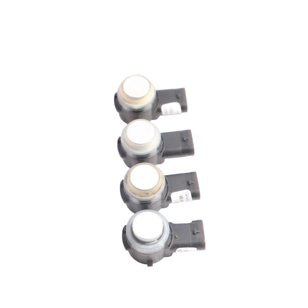 W207 W213 PDC Sensore Distanza Parcheggio Set X4 Argento - 775 per Mercedes W205 con numero di parte A0009055504 Mercedes W205 W207 W213 PDC Sensore Distanza Parcheggio Set X4 Argento - 775 - SKU A0009055504-IRS2 - Numero di parte A0009055504