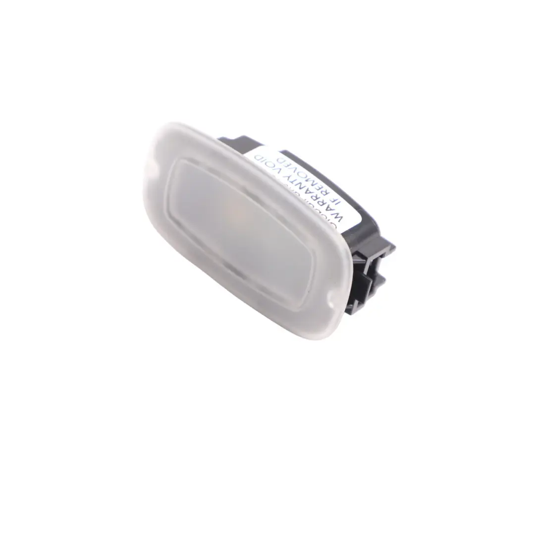 Luce Interna Piedi Anteriore Destra Sinistra per Mercedes W177 CL C118 con numero di parte A0009062012 Mercedes W177 CL C118 Luce Interna Piedi Anteriore Destra Sinistra - SKU A0009062012 - Numero di parte A0009062012