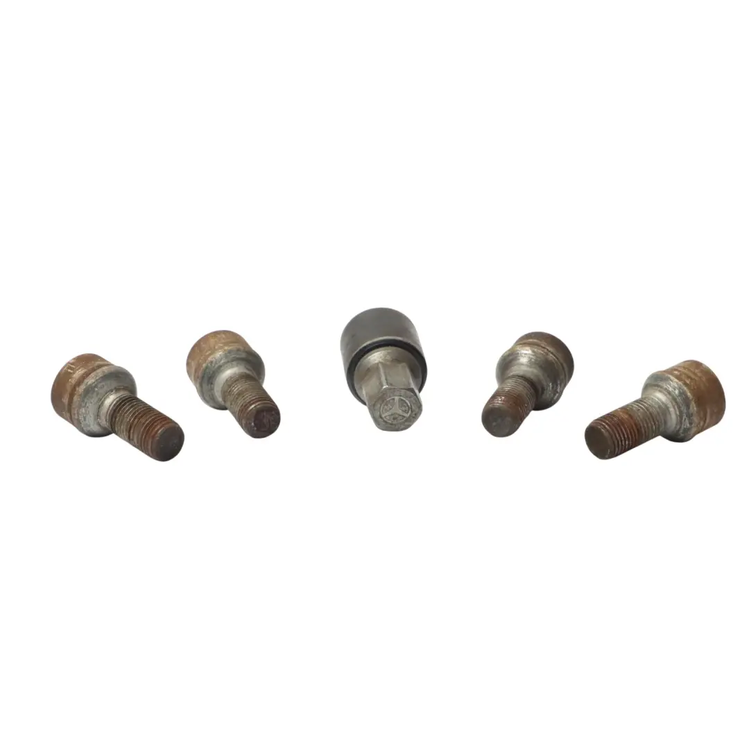 Bulloni sicurezza Mercedes W176 W204 W205 Bullone ruota posteriore anteriore Set per con numero di parte A0019901607 Bulloni sicurezza Mercedes W176 W204 W205 Bullone ruota posteriore anteriore Set - SKU A0019901607-3 - Numero di parte A0019901607