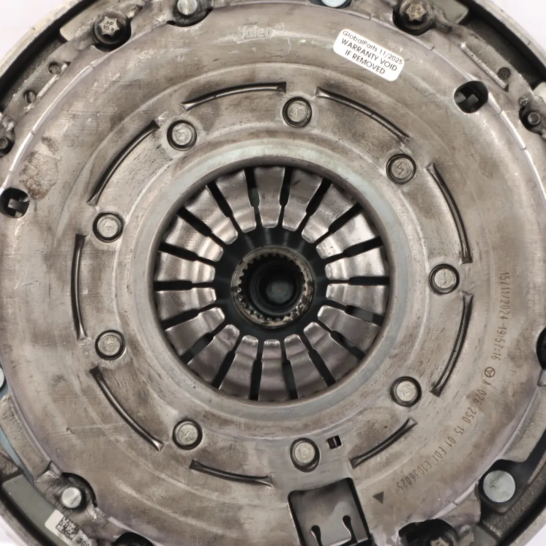 Clutch Kit Dual Twin Mass Flywheel M274 Petrol to Mercedes W205 W213 with Part number A0262501501 Mercedes W205 W213 Clutch Kit Dual Twin Mass Flywheel M274 Petrol - SKU A0262501501-1 - Part number A0262501501