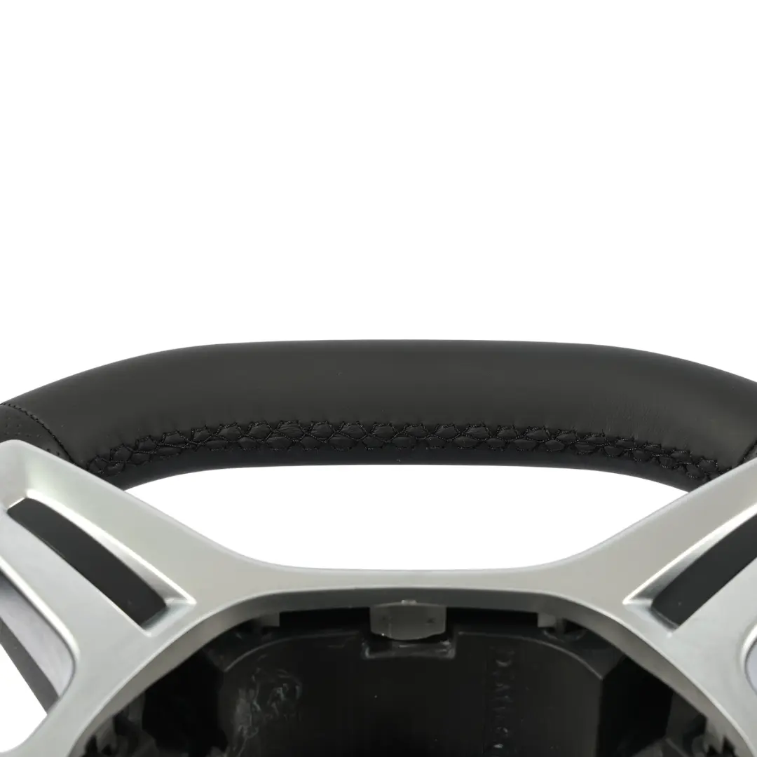 Volant NEUF Cuir Noir Avec Palettes Changement Vitesse pour Mercedes W166 W463 AMG à propos du numéro de pièce A1664600718 Mercedes W166 W463 AMG Volant NEUF Cuir Noir Avec Palettes Changement Vitesse - SKU A1664600718-1 - Numéro de pièce A1664600718