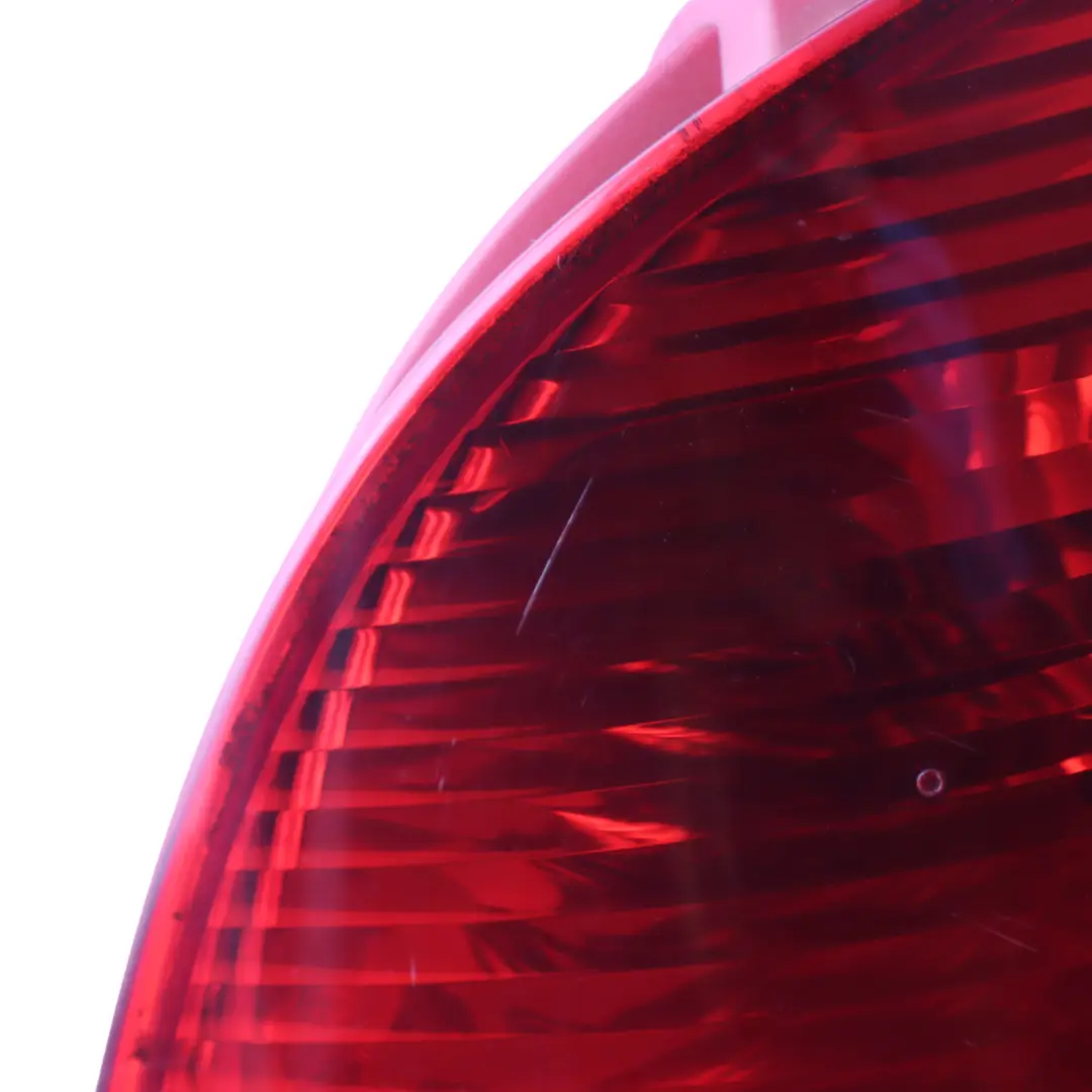 Mercedes W169 Feu Arrière Droit Panneau Latéral - SKU A1698200464 - Numéro de pièce A1698200464