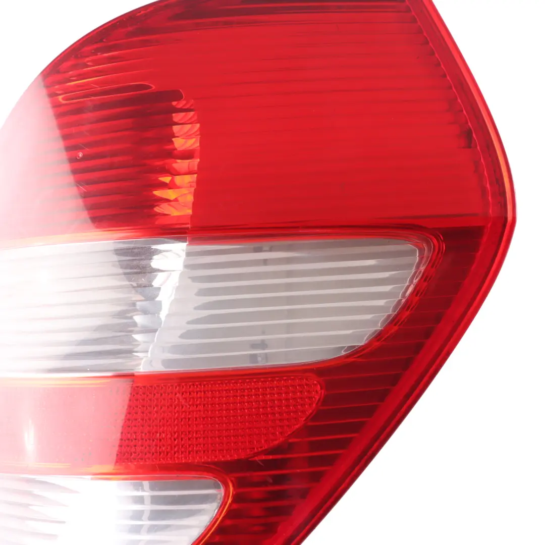 Feu Arrière Droit Panneau Latéral pour Mercedes W169 à propos du numéro de pièce A1698200464 Mercedes W169 Feu Arrière Droit Panneau Latéral - SKU A1698200464 - Numéro de pièce A1698200464