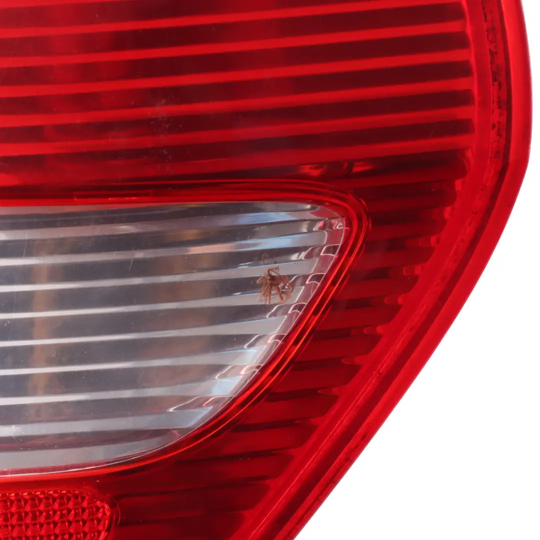 Trasera Derecha Luz Trasera Panel Lateral para Mercedes W169 con número de pieza A1698200464 Mercedes W169 Trasera Derecha Luz Trasera Panel Lateral - SKU A1698200464 - Número de pieza A1698200464