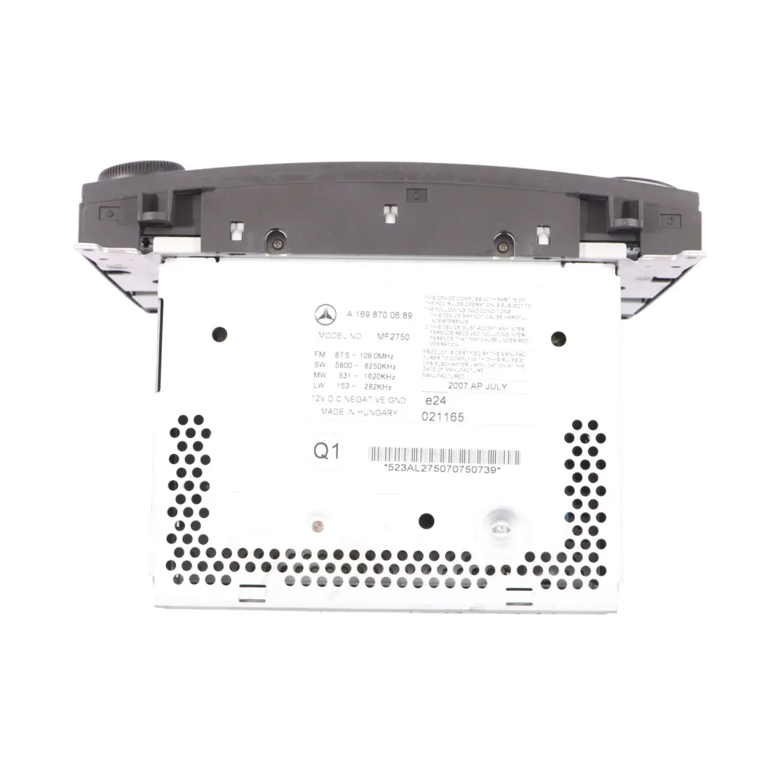 Autoradio CD Unité Principale pour Mercedes W169 W245 à propos du numéro de pièce A1698700689 Mercedes W169 W245 Autoradio CD Unité Principale - SKU A1698700689-2 - Numéro de pièce A1698700689