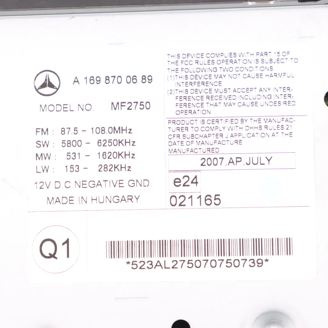 RadioOdtwarzacz CD Radio Odtwarzacz Stereo do Mercedes W169 W245 o numerze A1698700689 Mercedes W169 W245 RadioOdtwarzacz CD Radio Odtwarzacz Stereo - SKU A1698700689-2 - Numer Części A1698700689