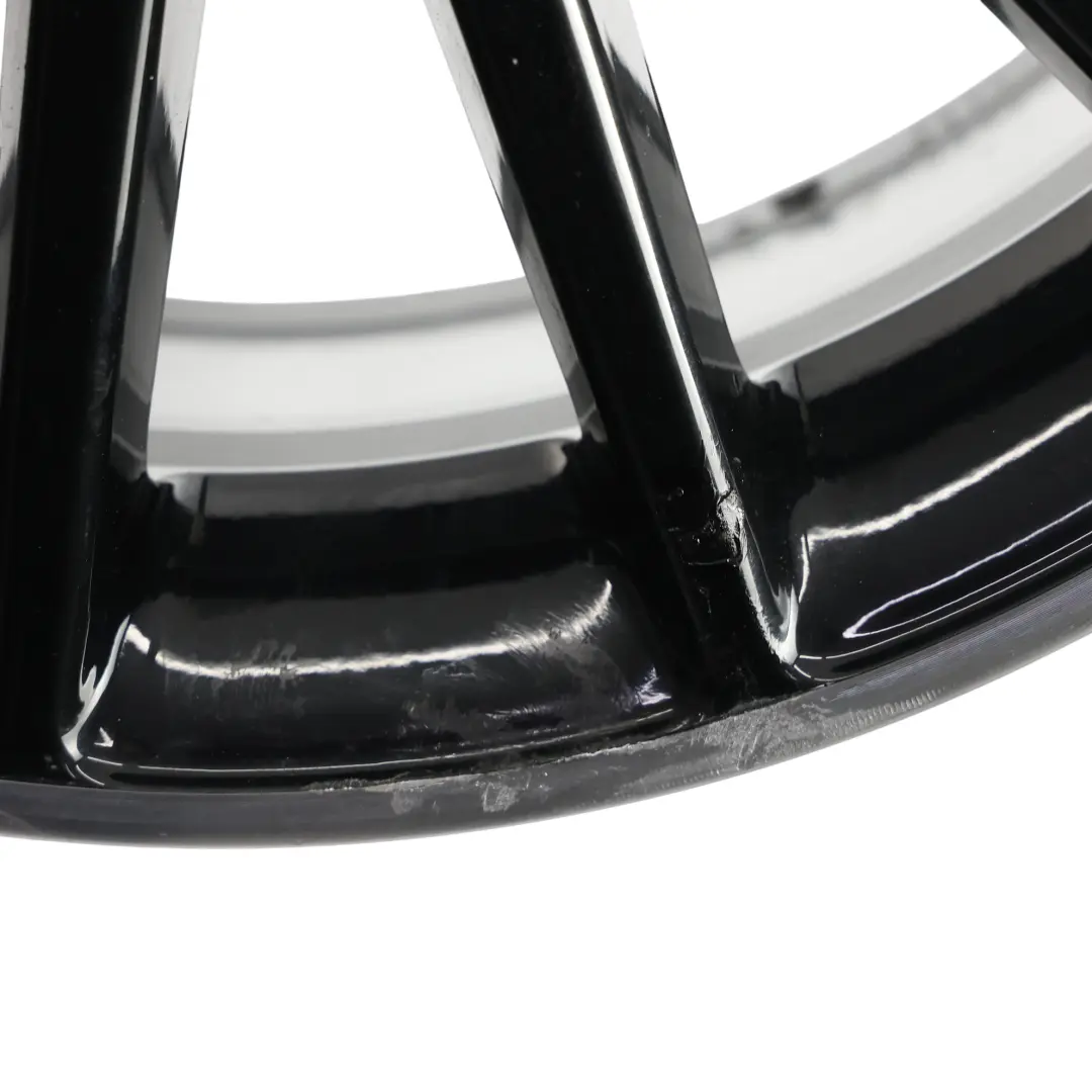 Jante alliage noire 18" ET:52 7.5J pour Mercedes W176 W246 AMG à propos du numéro de pièce A1764010200 Mercedes W176 W246 AMG Jante alliage noire 18" ET:52 7.5J - SKU A1764010200-5 - Numéro de pièce A1764010200