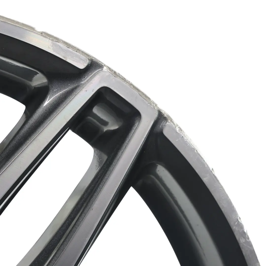 Cerchio in lega AMG 18" ET:52 7,5J 5 Doppie razze per Mercedes W176 con numero di parte A1764010700 Mercedes W176 Cerchio in lega AMG 18" ET:52 7,5J 5 Doppie razze - SKU A1764010700-1 - Numero di parte A1764010700