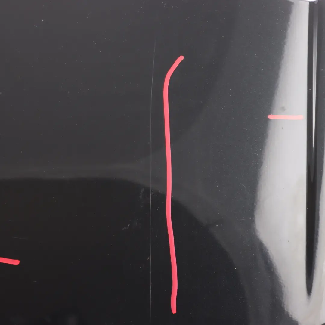 Pannello spoiler portellone bagagliaio Kosmos Nero - 191 per Mercedes W176 con numero di parte A1767900488 Mercedes W176 Pannello spoiler portellone bagagliaio Kosmos Nero - 191 - SKU A1767900488-KB1 - Numero di parte A1767900488