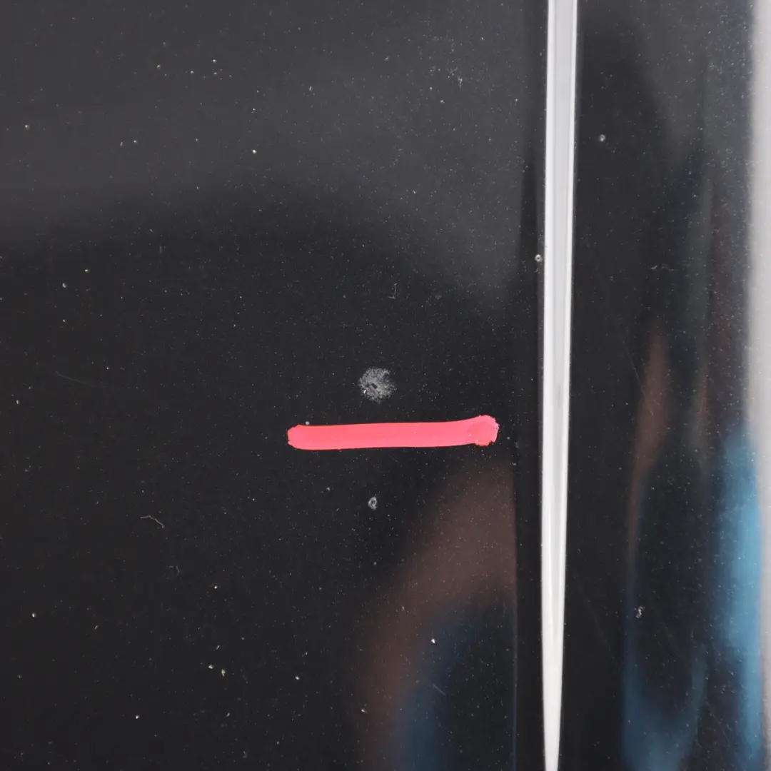 Maletero Portón trasero Tronco Spoiler Panel Kosmos Negro - 191 para Mercedes W176 con número de pieza A1767900488 Mercedes W176 Maletero Portón trasero Tronco Spoiler Panel Kosmos Negro - 191 - SKU A1767900488-KB1 - Número de pieza A1767900488