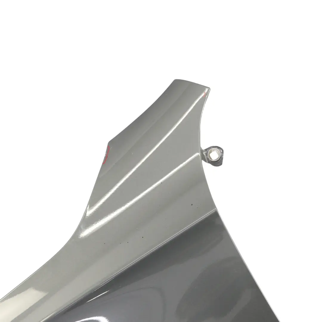 Pannello Parafango Anteriore Sinistro Laterale Mountain Grey 787 per Mercedes W176 con numero di parte A1768810101 Mercedes W176 Pannello Parafango Anteriore Sinistro Laterale Mountain Grey 787 - SKU A1768810101-MG - Numero di parte A1768810101