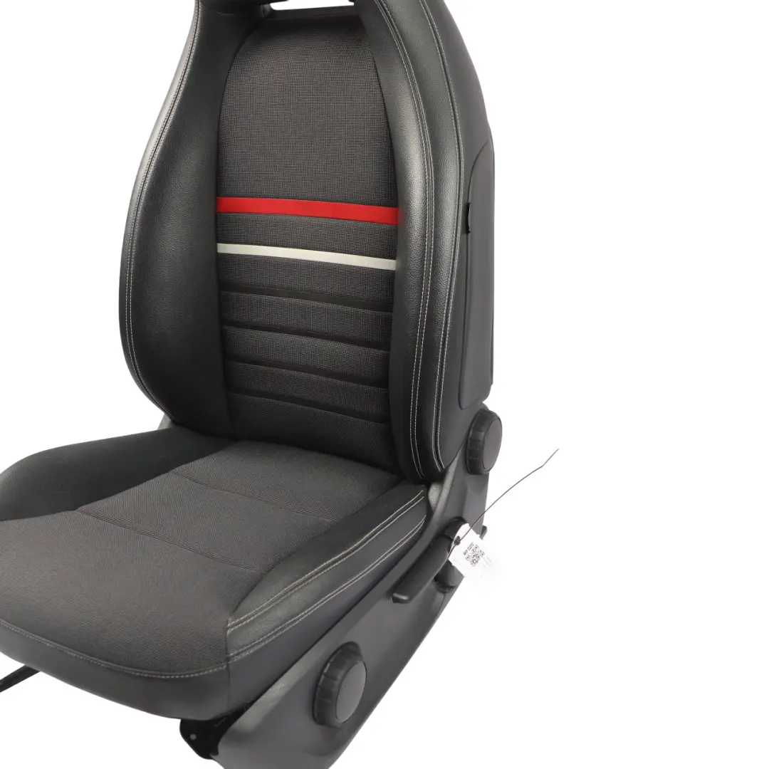 Siège Avant Sport Gauche Cuir Tissu Noir pour Mercedes W176 à propos du numéro de pièce A1769108501 Mercedes W176 Siège Avant Sport Gauche Cuir Tissu Noir - SKU A1769108501-1 - Numéro de pièce A1769108501