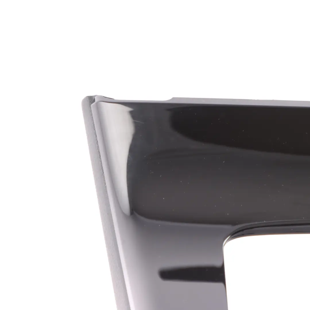 Mercedes W177 Panneau Garniture Console Centrale Rangement Noir - SKU A1776803607 - Numéro de pièce A1776803607