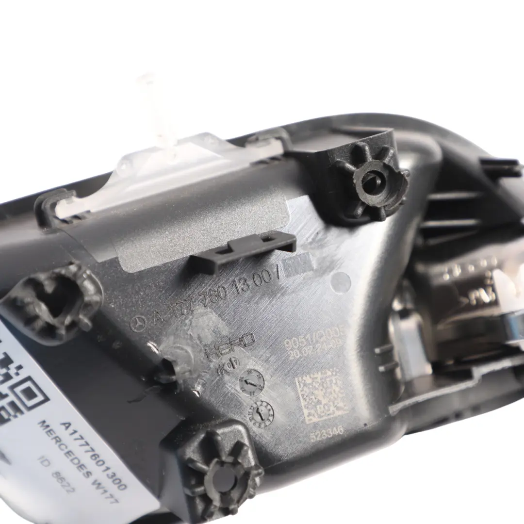 Mercedes W177 Embellecedor Manija Puerta Interior Izquierdo Trasero A1777601200 - SKU A1777601300 - Número de pieza A1777601300