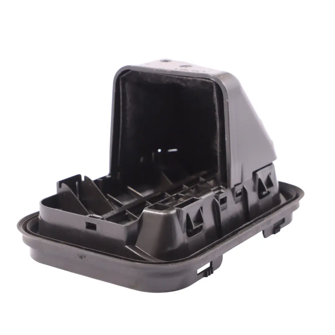 Mercedes W177 Rejilla Ventilación Chasis Trasera Izquierda - SKU A1778302000 - Número de pieza A1778302000