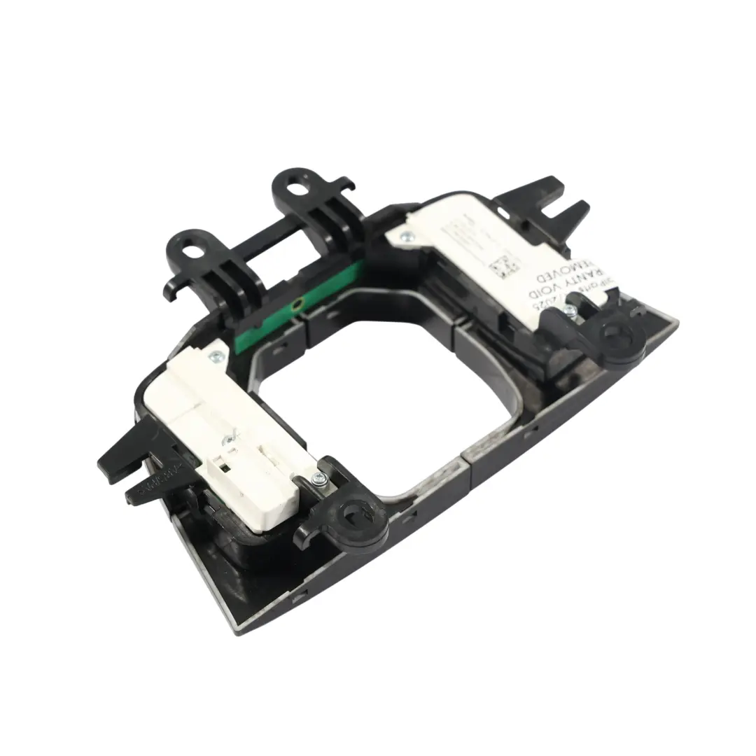 Switch Control Block Button Panel Controller to Mercedes W177 with Part number A1779052604 Mercedes W177 Switch Control Block Button Panel Controller - SKU A1779052604 - Part number A1779052604