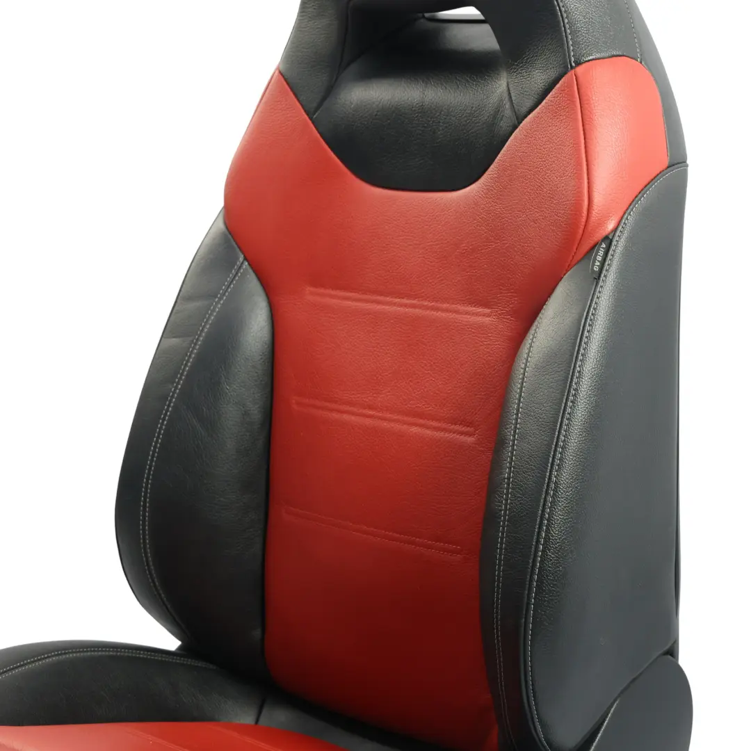 Mercedes C118 W177 Siège Avant Gauche Chauffant À Mémoire En Cuir Noir Et Rouge - SKU A1779101502 - Numéro de pièce A1779101502