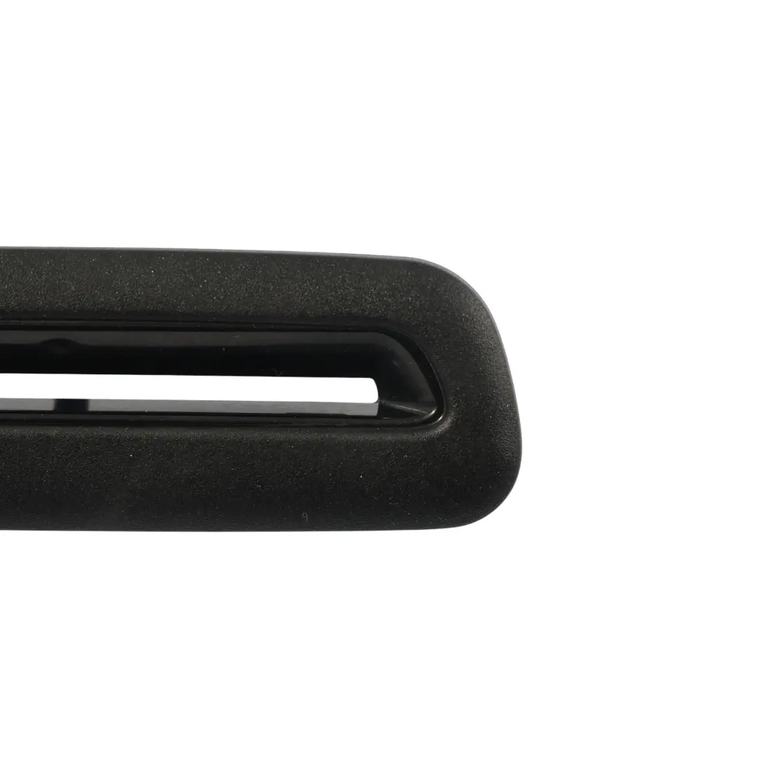 Mercedes C118 W177 Support D'Éclairage D'Appui-Tête De Siège Avant - SKU A1779130300 - Numéro de pièce A1779130300