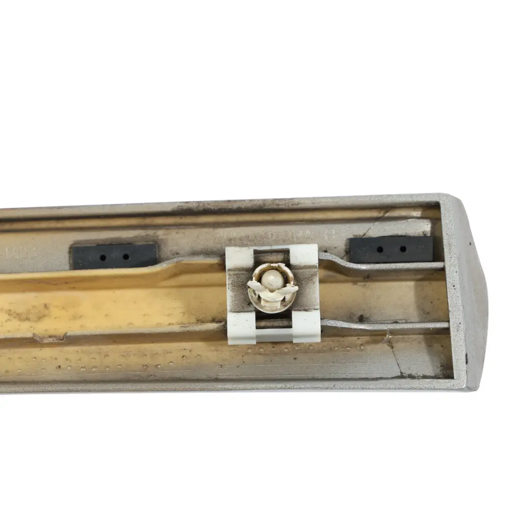 Mercedes C203 Moulure D'Aile Avant Droite Couleur Argent Métallisé Cubanite 723 - SKU A2036904862-CS - Numéro de pièce A2036904862