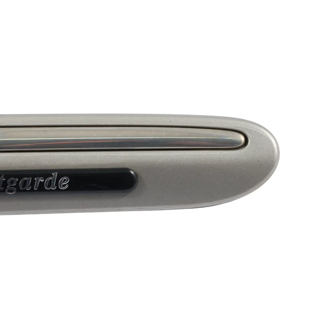 Mercedes C203 Moulure D'Aile Avant Droite Couleur Argent Métallisé Cubanite 723 - SKU A2036904862-CS - Numéro de pièce A2036904862