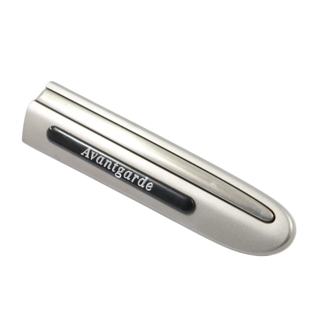 C203 Guardabarros Delantero Derecho Plata Cubanita Metalizado 723 para Mercedes con número de pieza A2036904862 Mercedes C203 Guardabarros Delantero Derecho Plata Cubanita Metalizado 723 - SKU A2036904862-CS - Número de pieza A2036904862