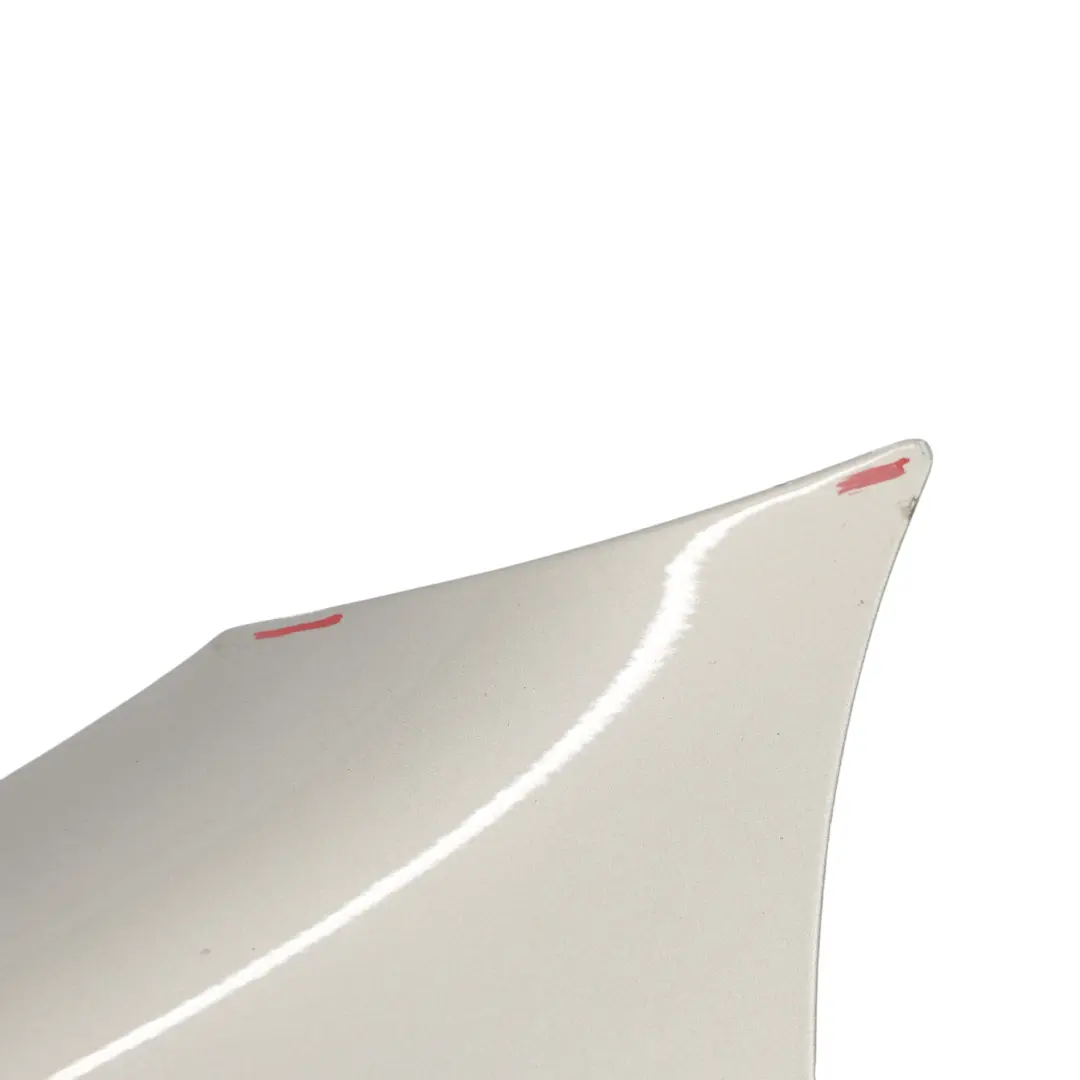 Pannello Laterale Anteriore Sinistro Parafango Cubanite Silver 723 per Mercedes W203 con numero di parte A2038800318 Mercedes W203 Pannello Laterale Anteriore Sinistro Parafango Cubanite Silver 723 - SKU A2038800318-CS - Numero di parte A2038800318