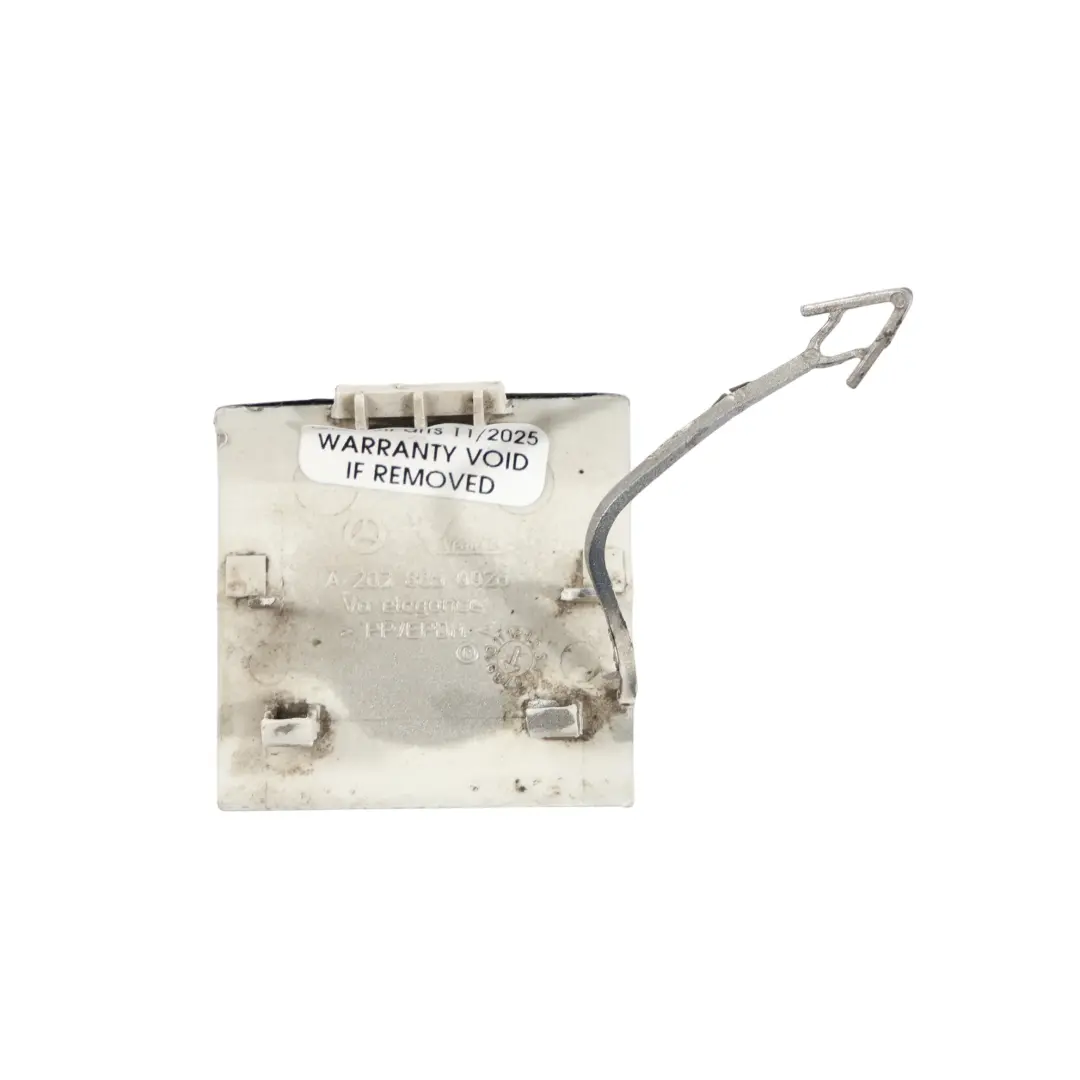 Parachoques Delantero Cubierta Ojal Remolque Cubanita Plata 723 para Mercedes W203 con número de pieza A2038850026 Mercedes W203 Parachoques Delantero Cubierta Ojal Remolque Cubanita Plata 723 - SKU A2038850026-CS - Número de pieza A2038850026