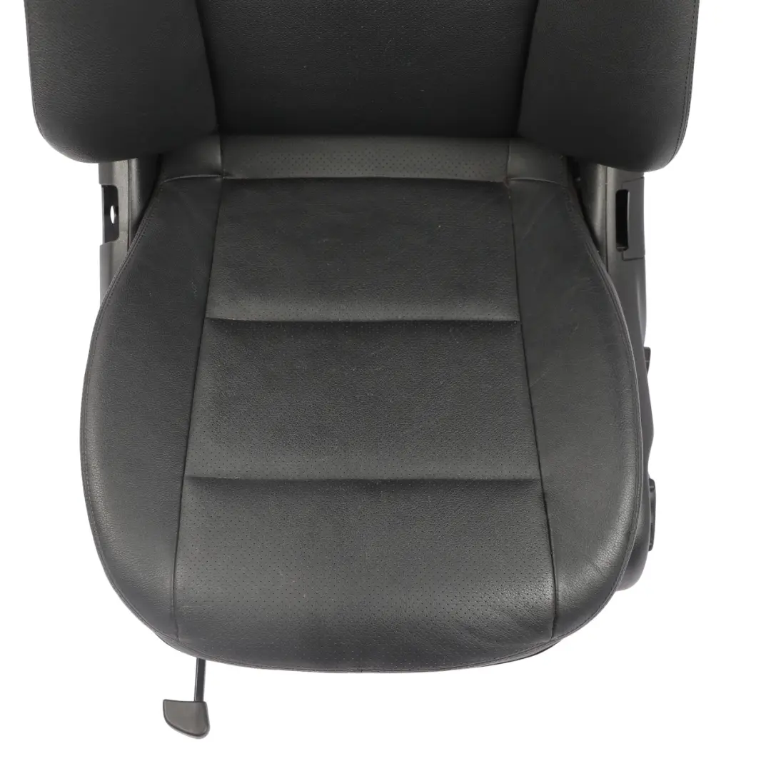 Asiento Delantero Deportivo Eléctrico Cuero Izq para Mercedes W203 AMG Line con número de pieza A2039105847 Mercedes W203 AMG Line Asiento Delantero Deportivo Eléctrico Cuero Izq - SKU A2039105847-1 - Número de pieza A2039105847