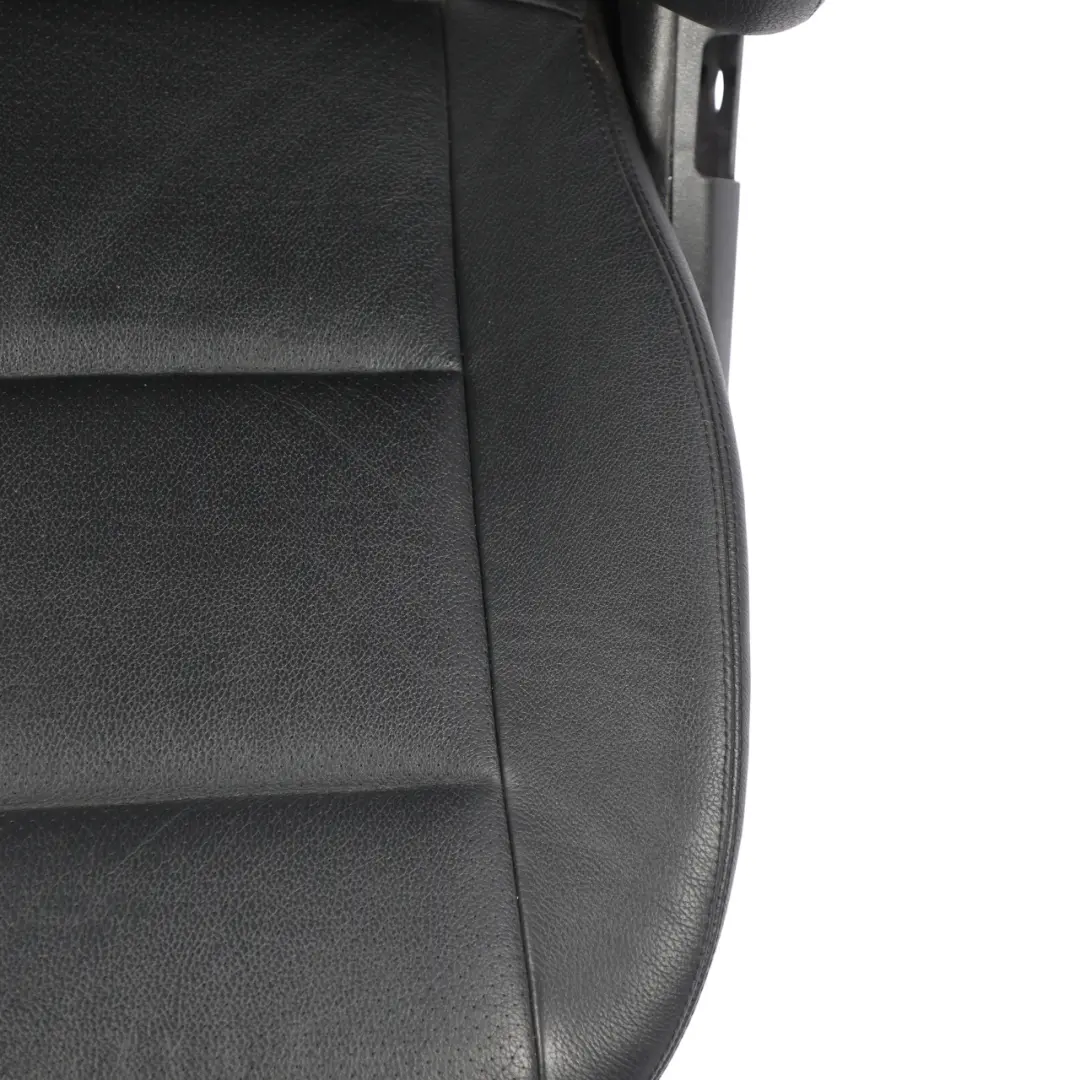 Siège Avant Sport Électrique Cuir Droit pour Mercedes W203 AMG Line à propos du numéro de pièce A2039105847 Mercedes W203 AMG Line Siège Avant Sport Électrique Cuir Droit - SKU A2039105847-2 - Numéro de pièce A2039105847