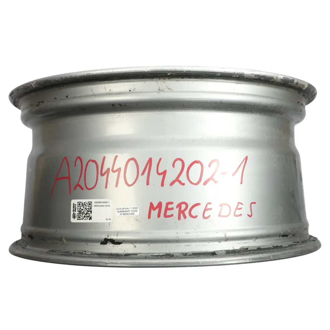 Leicht metall felge hinten silber 18" 8,5J ET:54 für Mercedes W204 AMG mit Teilenummer A2044014202 Mercedes W204 AMG Leicht metall felge hinten silber 18" 8,5J ET:54 - SKU A2044014202-1 - Teilenummer A2044014202