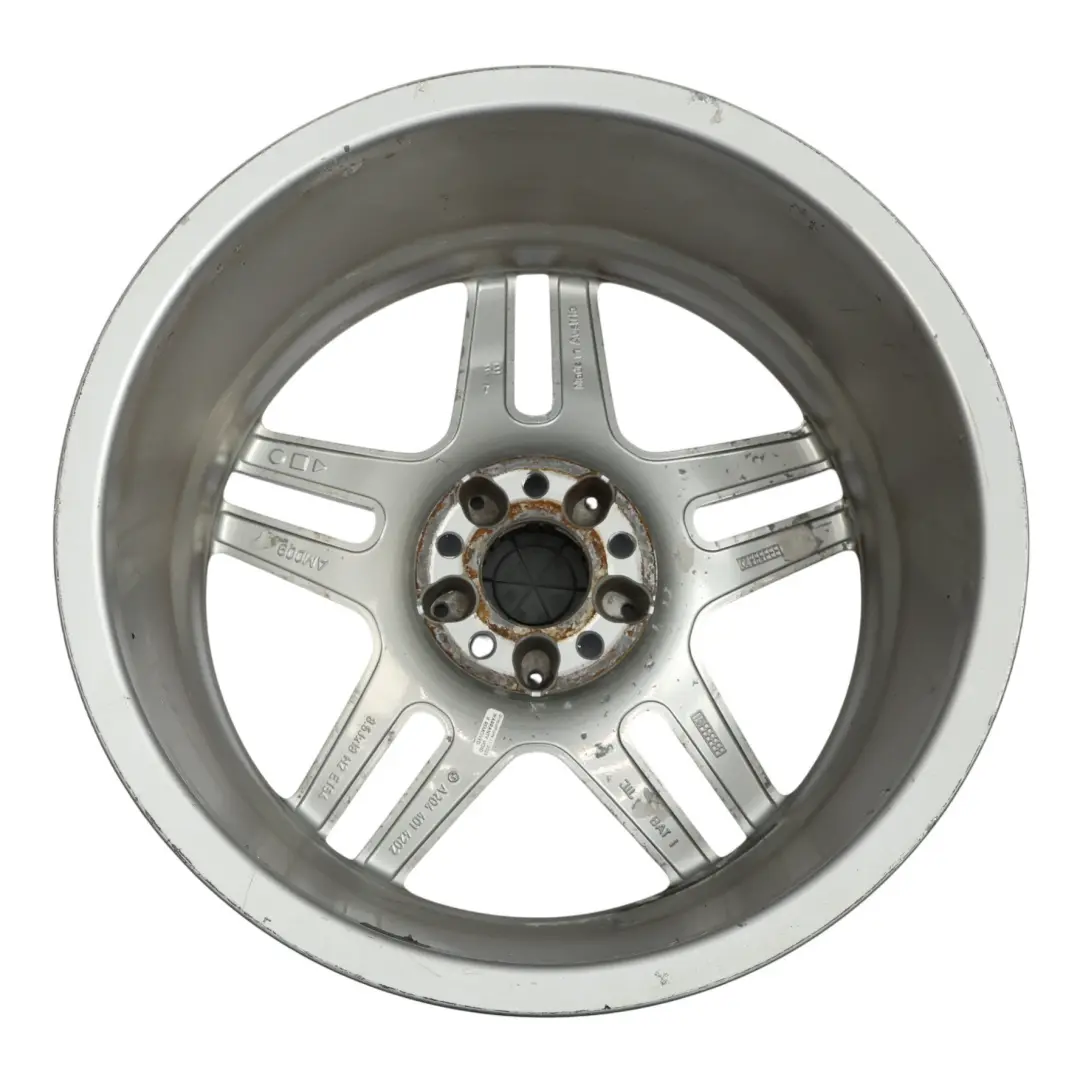 Llanta de aleación plateada trasera Mercedes W204 AMG 18" 8,5J ET:54 para con número de pieza A2044014202 Llanta de aleación plateada trasera Mercedes W204 AMG 18" 8,5J ET:54 - SKU A2044014202-1 - Número de pieza A2044014202