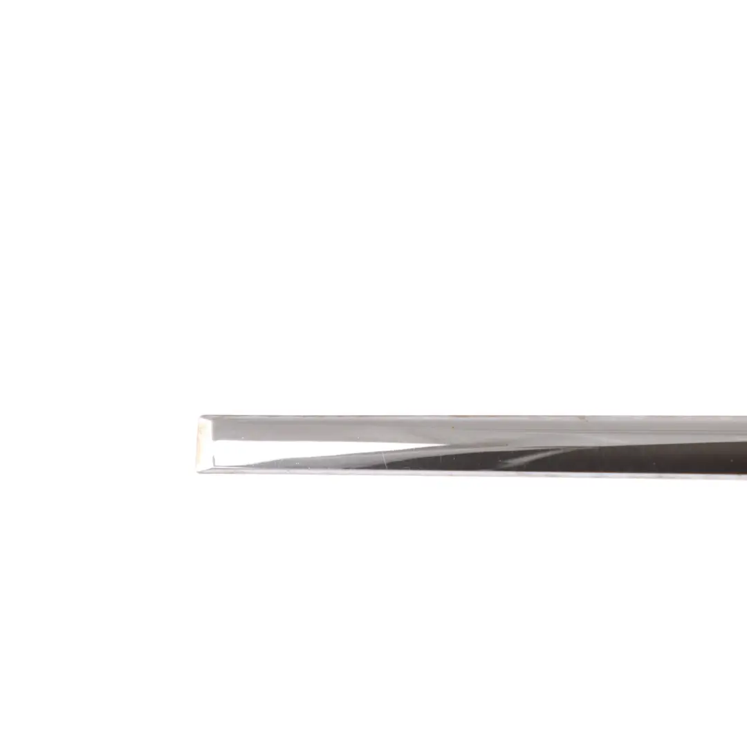 Mercedes W204 Moldura Ventana Puerta Trasera Derecha Cromada - SKU A2047300280 - Número de pieza A2047300280