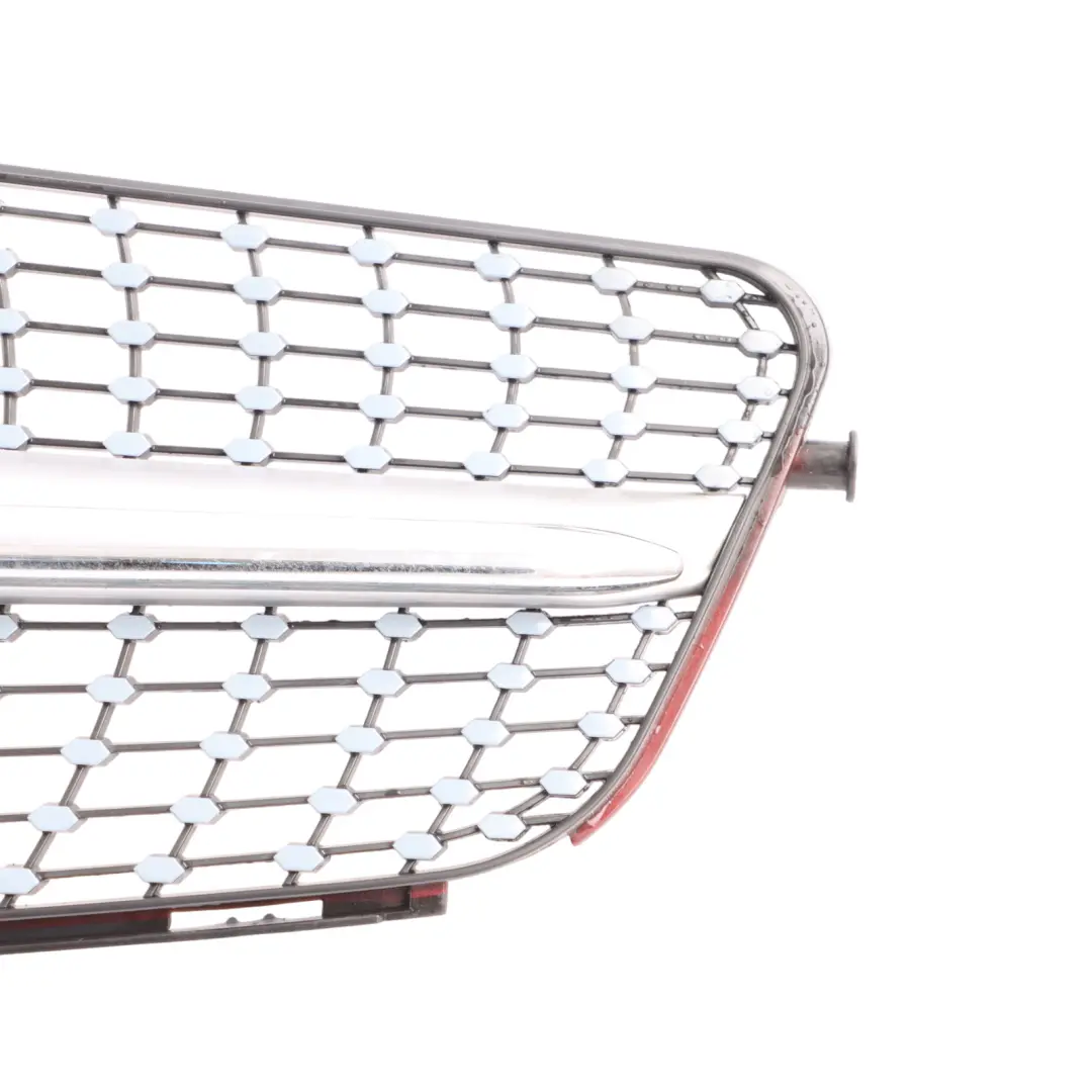 Capó Capó Rejilla Delantera Radiador Beam Trim Panel Plata Cromo para Mercedes W204 con número de pieza A2048800023 Mercedes W204 Capó Capó Rejilla Delantera Radiador Beam Trim Panel Plata Cromo - SKU A2048800023-4 - Número de pieza A2048800023