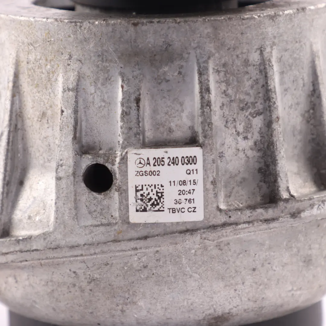 Mercedes W205 Engine Mount Support Holder Bracket Right O/S C200 - SKU A2052400300 - Part number A2052400300