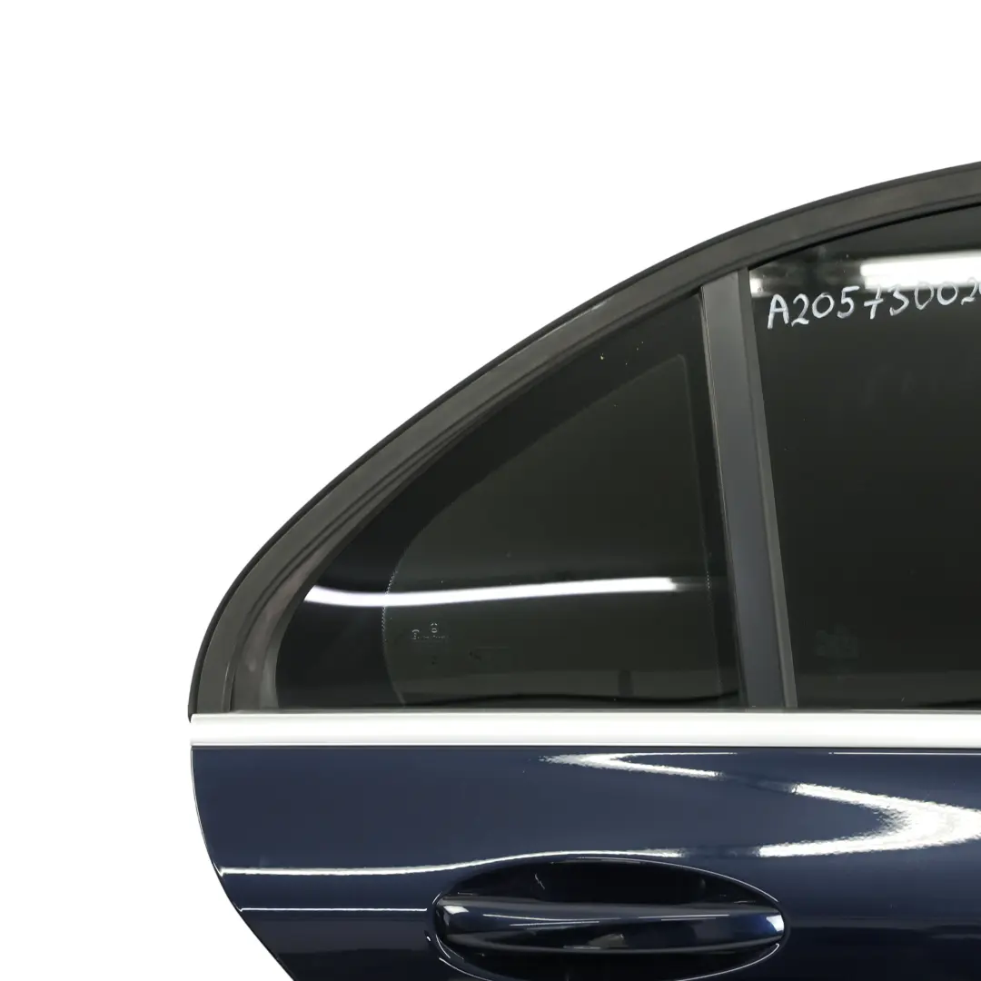 Mercedes W205 Puerta Trasera Derecha Selenite Grey Metallic Gris - 992 - SKU A2057300205-CVB1 - Número de pieza A2057300205