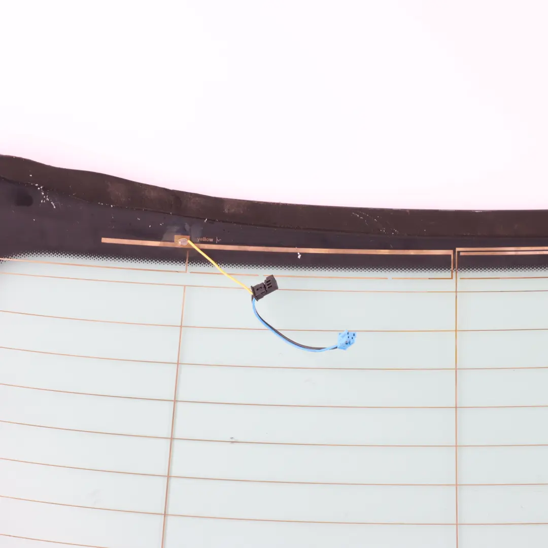 Window Tailgate Back Glass AS2 Green to Mercedes W205 S205 Rear with Part number A2057400257 Mercedes W205 S205 Rear Window Tailgate Back Glass AS2 Green - SKU A2057400257 - Part number A2057400257