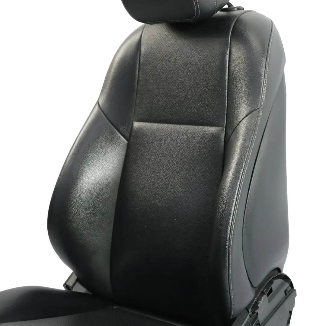 Sedile Anteriore Sinistro Riscaldato Interno Finta Pelle Nero per Mercedes W205 con numero di parte A2059100747 Mercedes W205 Sedile Anteriore Sinistro Riscaldato Interno Finta Pelle Nero - SKU A2059100747-5 - Numero di parte A2059100747