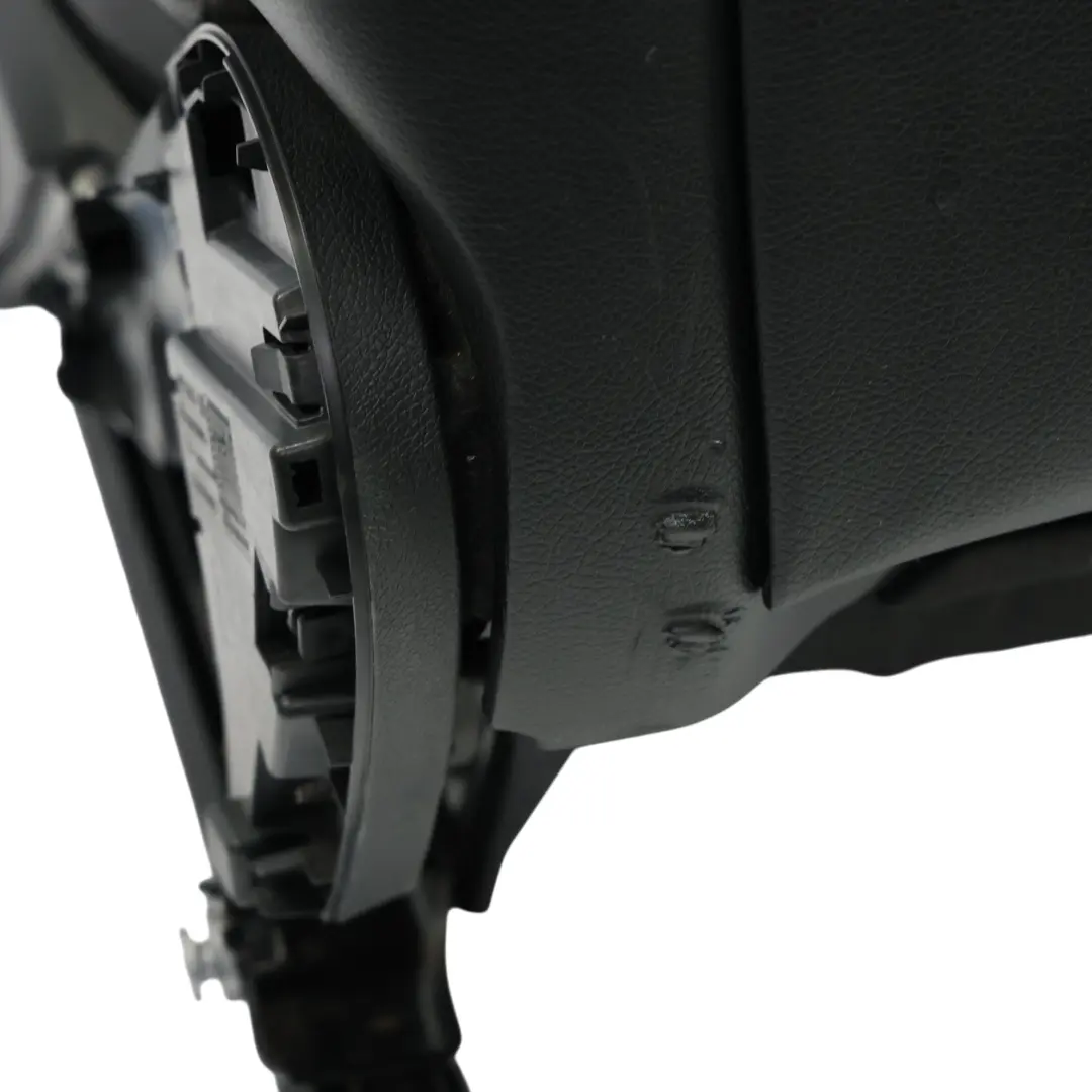 Siège Avant Gauche Chauffant Intérieur En Similicuir Noir pour Mercedes W205 à propos du numéro de pièce A2059100747 Mercedes W205 Siège Avant Gauche Chauffant Intérieur En Similicuir Noir - SKU A2059100747-5 - Numéro de pièce A2059100747